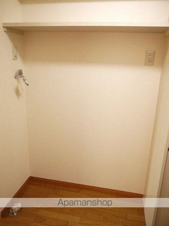 ニセンポストアイル601の内装