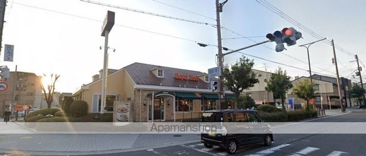 レオパレストラストの周辺