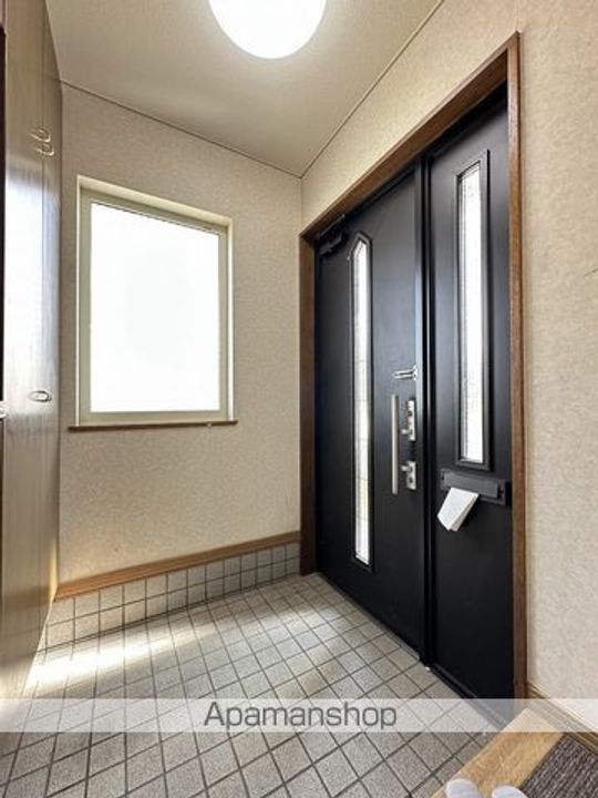 北海道北斗市向野2丁目(一戸建)の賃貸物件戸建ての玄関