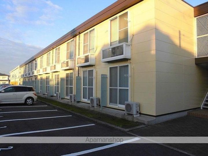 香川県高松市元山町の賃貸アパートの外観