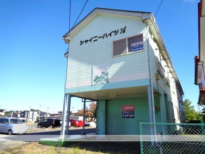 シャイニーハイツ206の外観