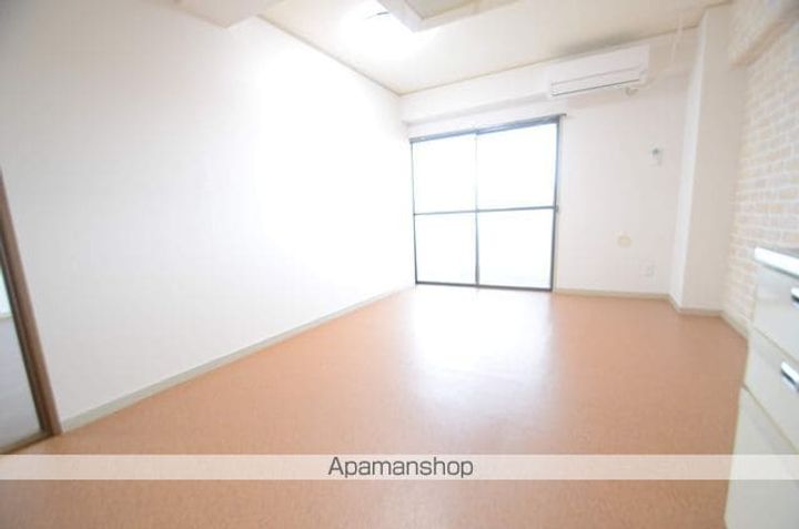 第三岡田マンション303の内装