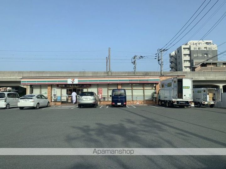 レヴール アムールの周辺