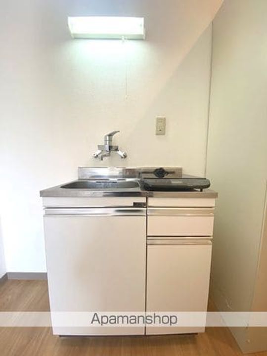 新東京タワーレジデンス401号室のキッチン