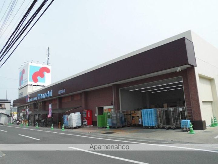 シャーメゾンカーサの周辺