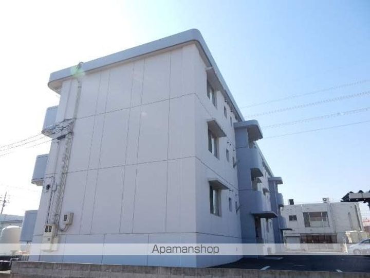 岡山県岡山市中区倉田の賃貸マンションの外観