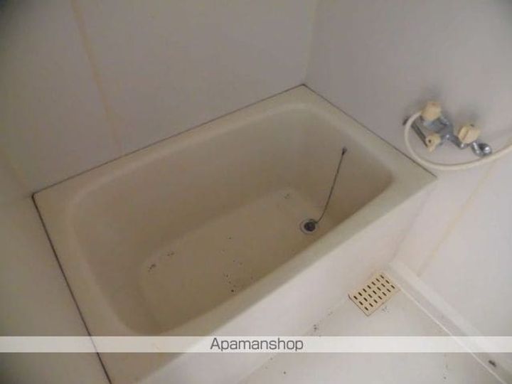 バルコン・ソワの風呂