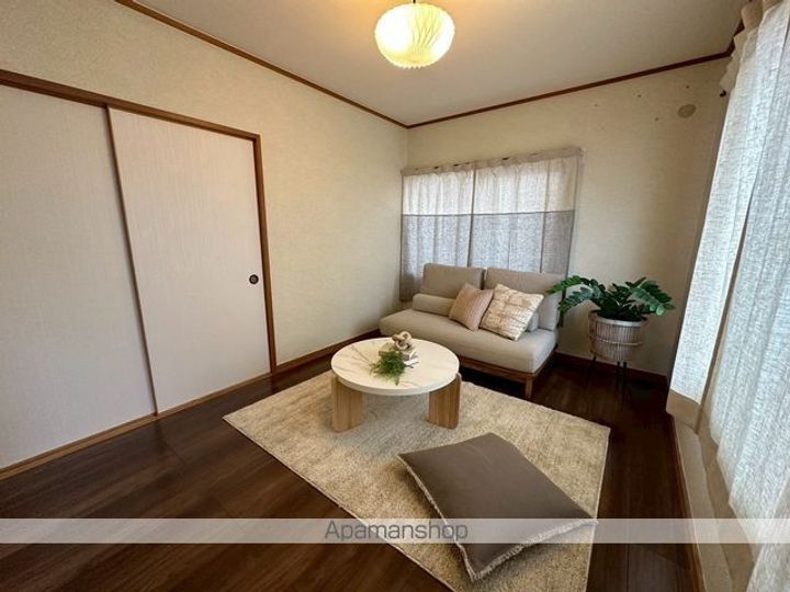 メゾニティ立石C棟102の内装