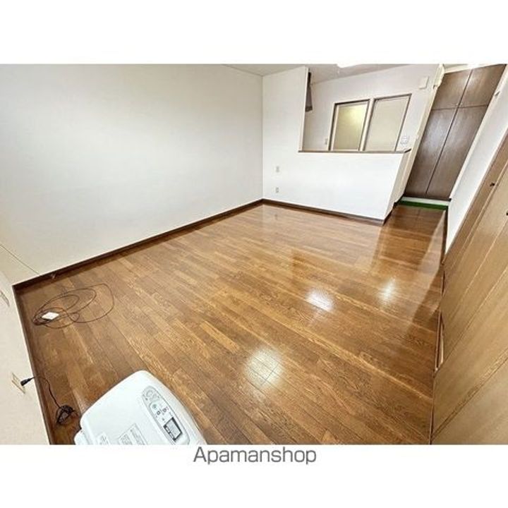 アパートメントSGの居間