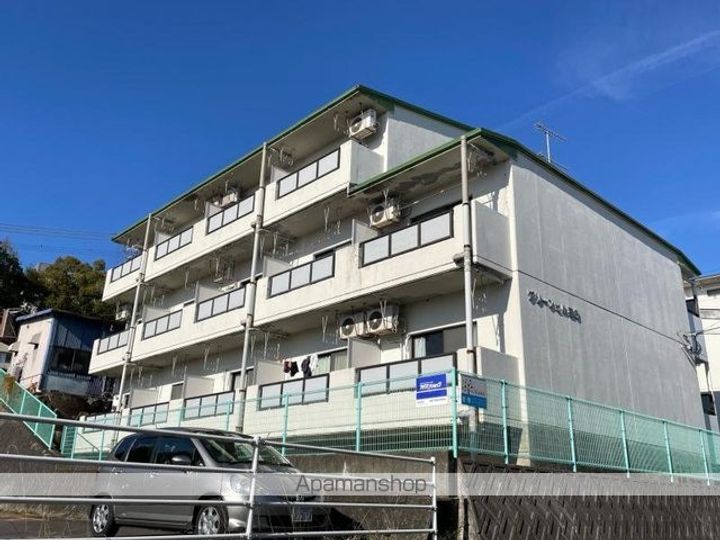 香川県木田郡三木町大字池戸の賃貸マンションの外観