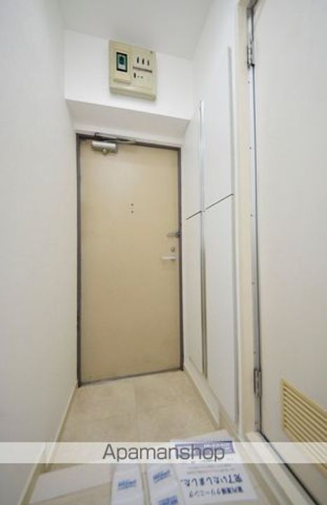 東京都杉並区堀ノ内3丁目の賃貸マンションの玄関