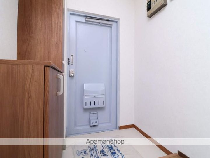 光陽ビル405の玄関