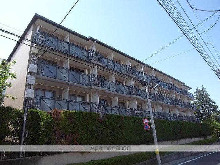 エルハイツ成増W棟の外観