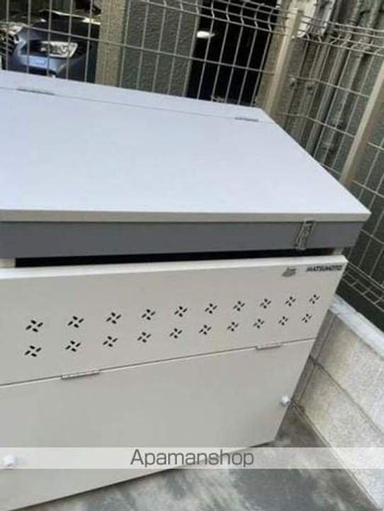 ファイズ・ブルクのその他画像