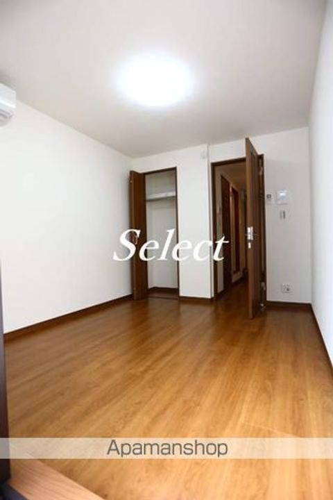 神奈川県横浜市中区元町5丁目の賃貸アパートの居間