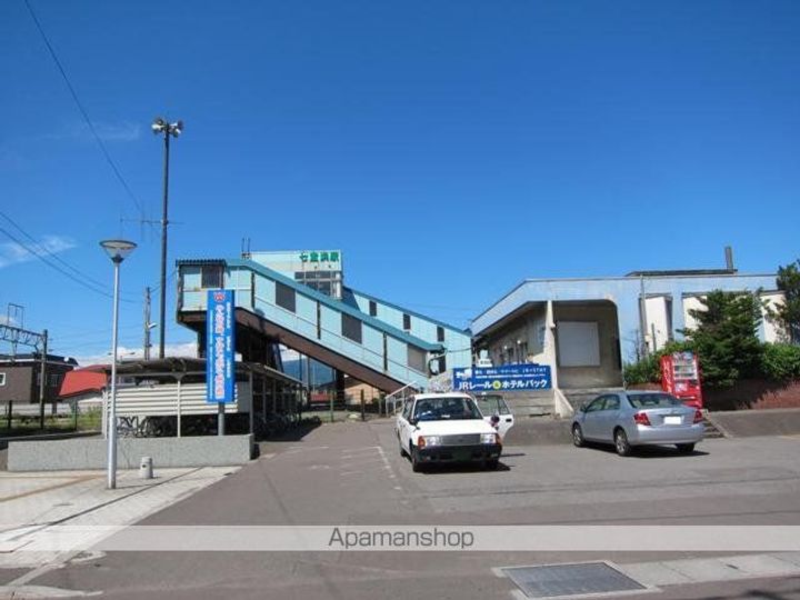 アンジェリカルート101の周辺