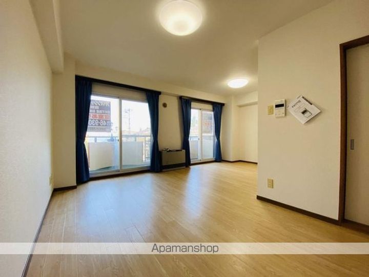 ロイヤルシティ弐番館青柳の内装