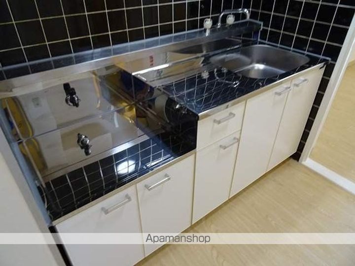 イーグルハイツ萩野町のキッチン