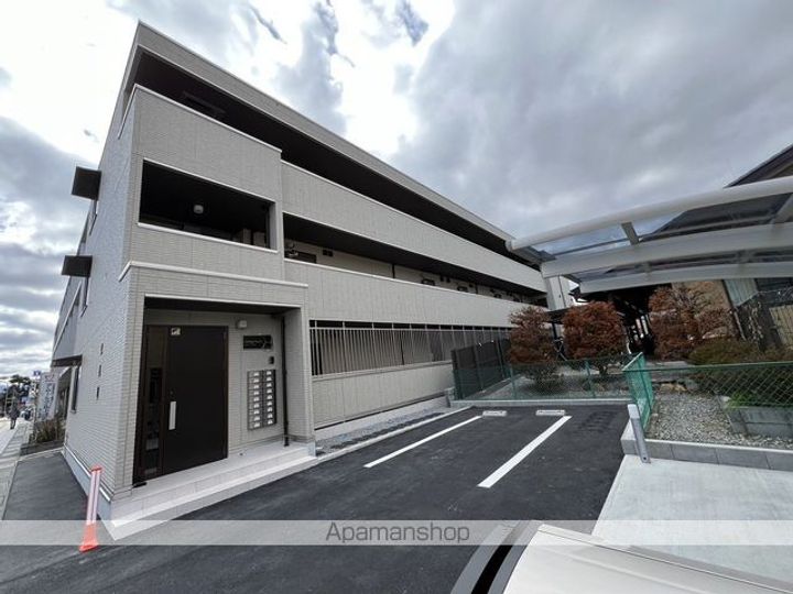 コラージュくりたの外観