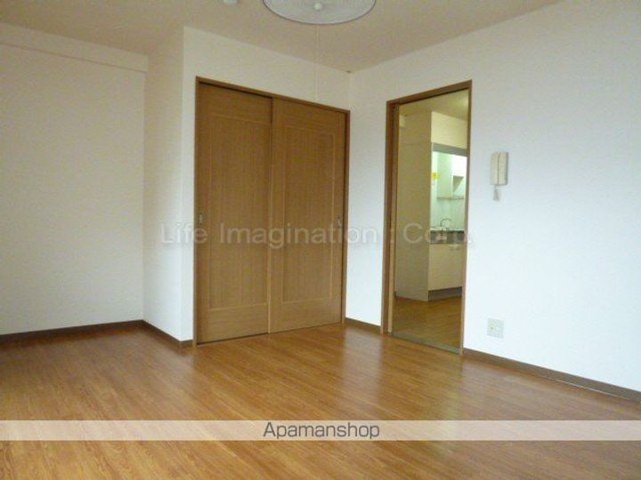 滋賀県東近江市八日市本町の賃貸マンションの内装