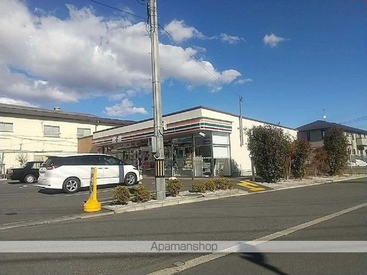 レオパレスメルベージュの周辺