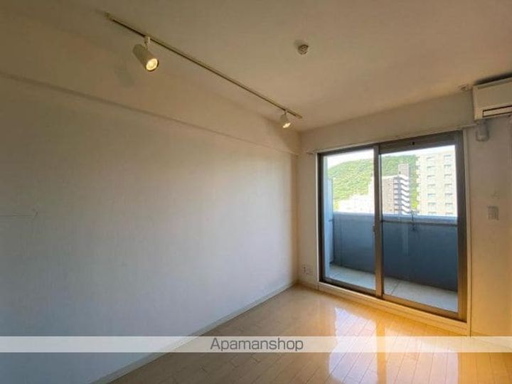 香川県高松市栗林町1丁目の賃貸マンションの内装