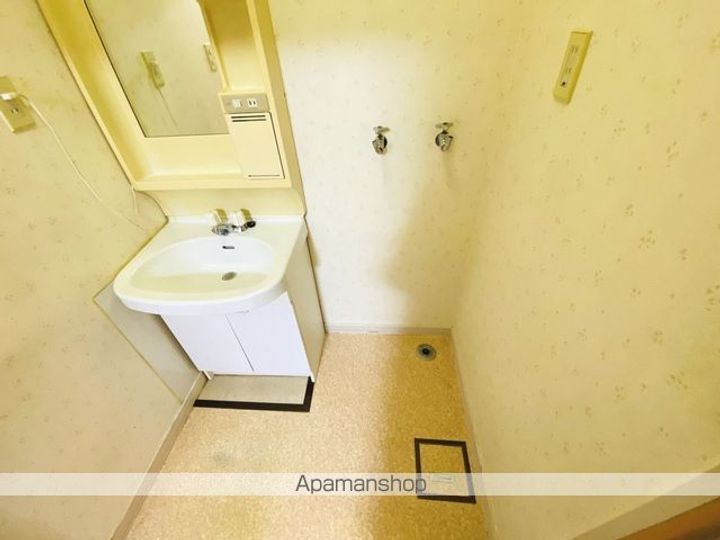 バルビゾン湯川(バルビゾンユノカワ)103の内装