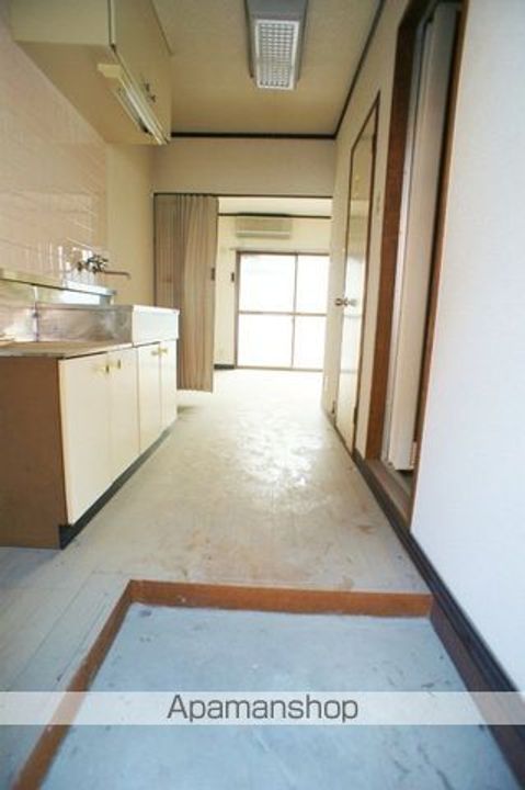 クラウンハイツの玄関