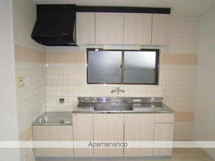 福井県福井市文京7丁目の賃貸アパートのキッチン