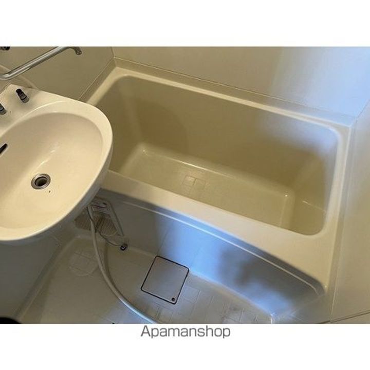 メゾン花園106の風呂