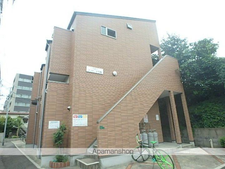 アラモード鳥飼の外観