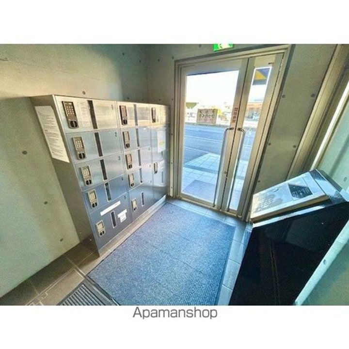 シャンブル英美404号室の周辺