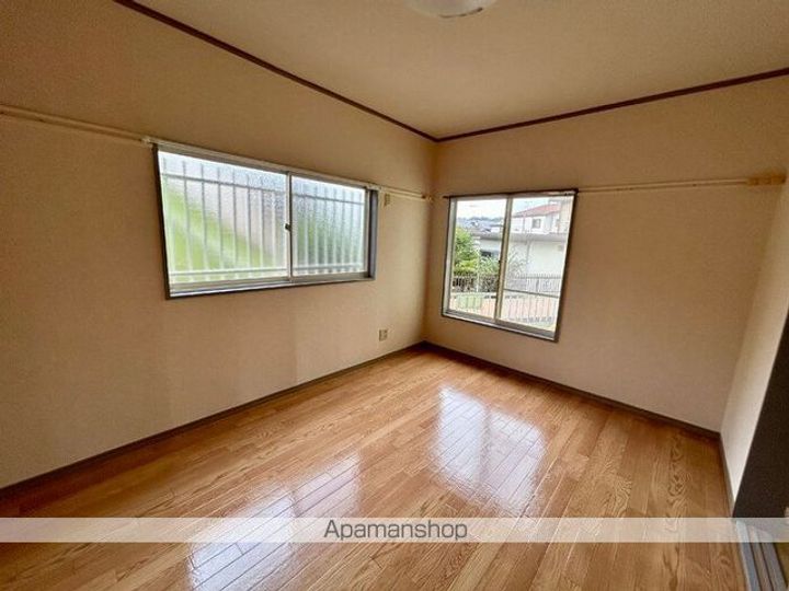 オークス小林のその他画像