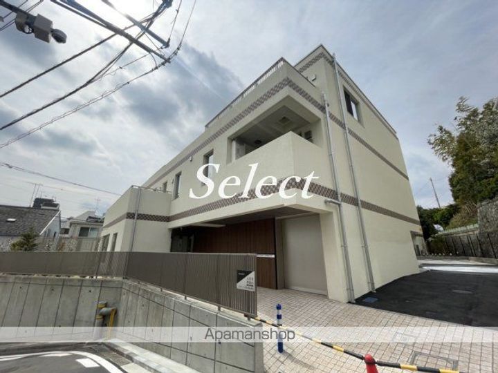 クラリティア横濱反町の外観