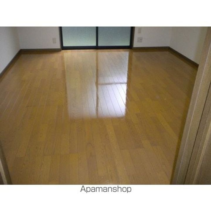 アンプルール ブワ シャトーの居間