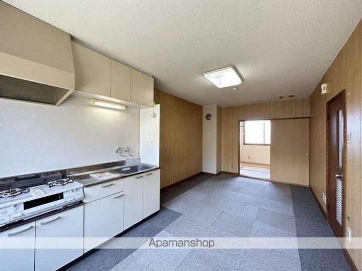 ハイデンス日吉Ⅰ305の居間