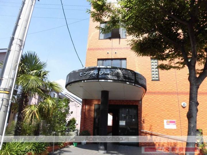 モンシャレー松山302の外観