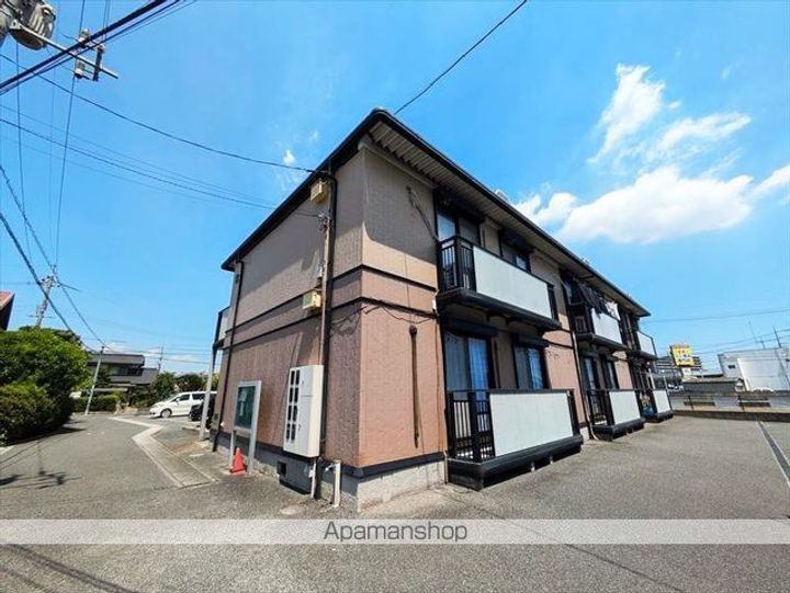 岡山県倉敷市中島の賃貸アパートの外観