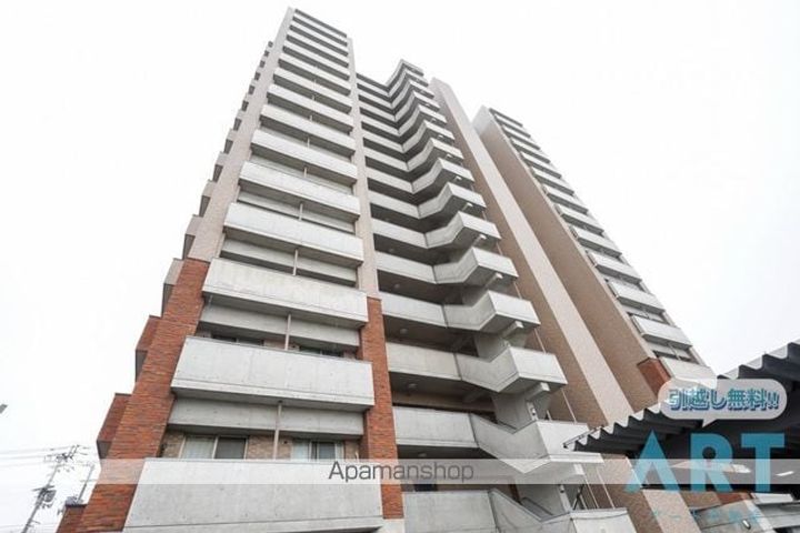 レベウェル三愛702の外観