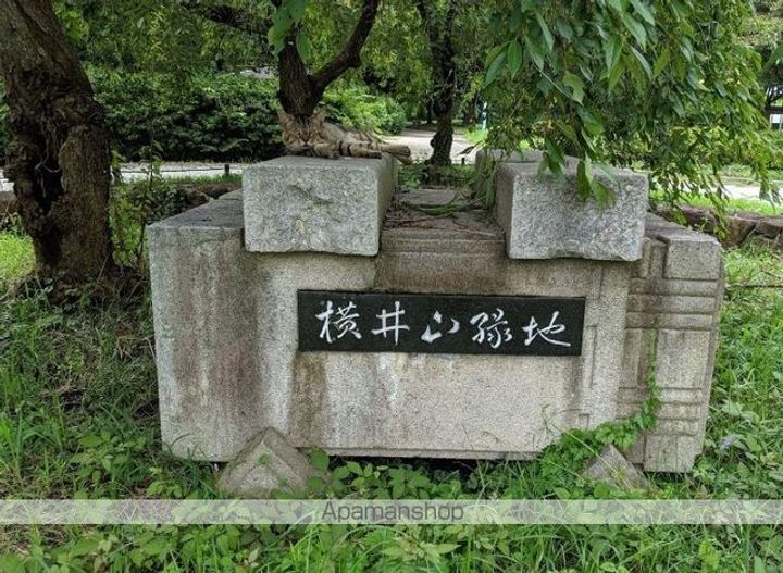 ガーデン スクエア Bの周辺