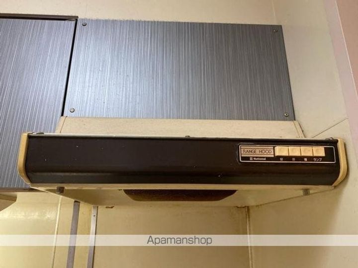 香川県高松市高松町の賃貸マンションの内装