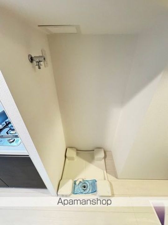 レジディア亀戸の玄関