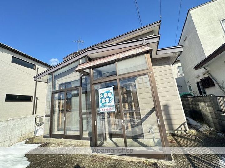 人見町貸家1の外観