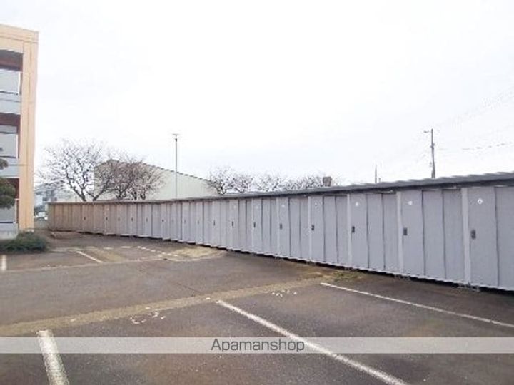 アルカディア元町302の外観