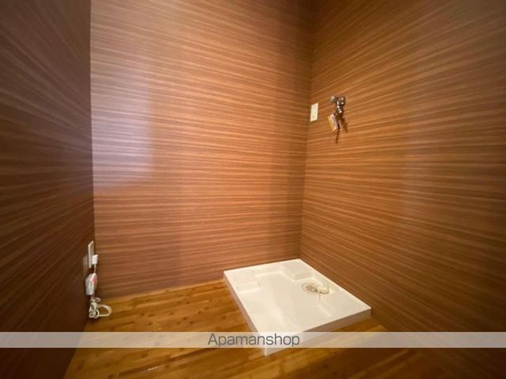 香川県高松市末広町の賃貸マンションの内装