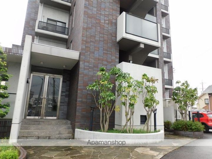 アンソレイエ勝川の外観