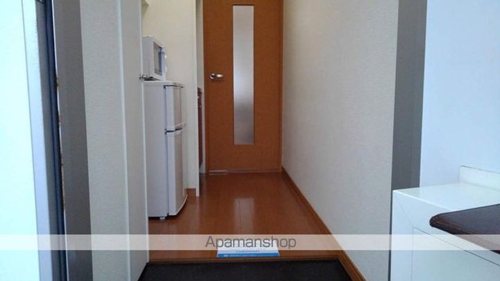 レオパレス鹿嶋宮中Aの玄関