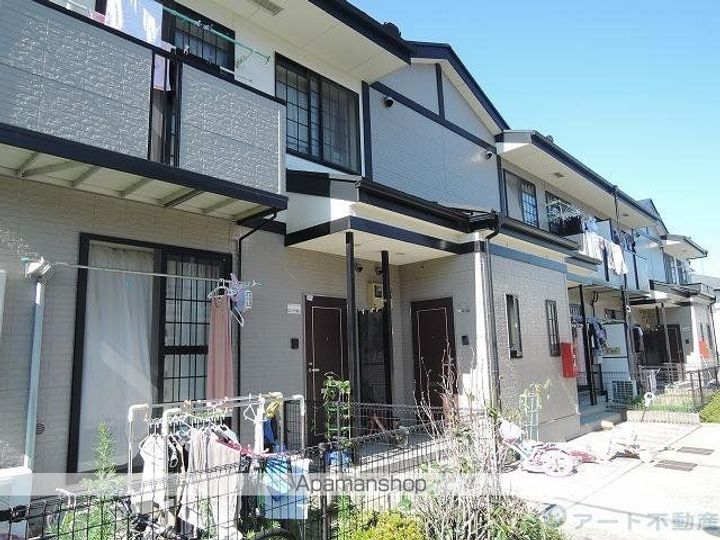 愛媛県松山市別府町の賃貸アパートの外観