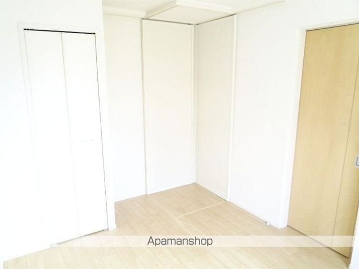 山梨県甲府市住吉5丁目の賃貸アパートの内装