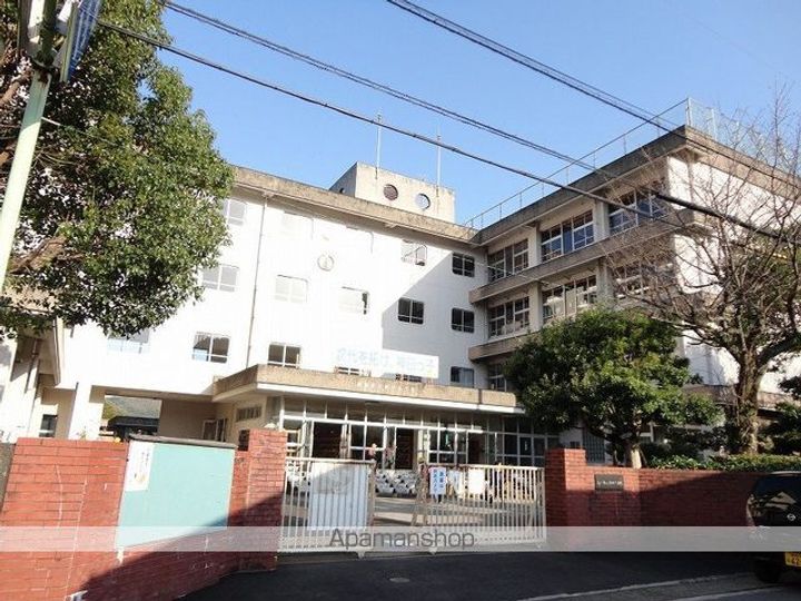 シャーメゾン・フォルビート B棟の周辺